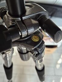 trepiede professionale per macchine fotogr. reflex