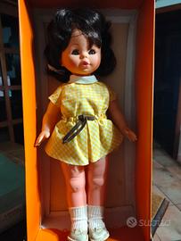 bambola  migliorati in scatola 