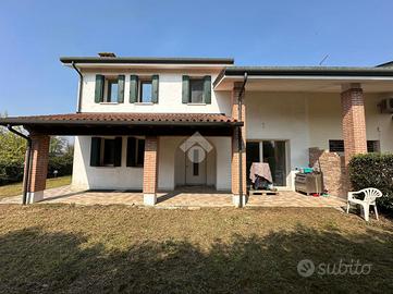 PORZIONE DI BIFAMILIARE A VEDELAGO