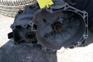 Cambio 5 marce Opel Vectra 2.2 DTI codice 13101871