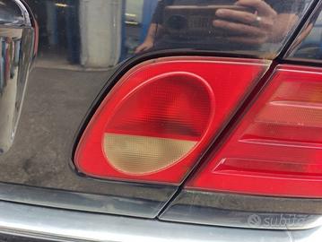 Fanale post. dx int. MERCEDES-BENZ CLASSE E 1997