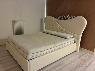 LETTOMATRIMONIALE COMPLETO DI MATERASSO E RETE