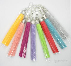 CIONDOLI con nappine e moschettone