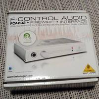 Behringer FCA202