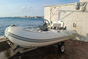 Gommone Alu 320, Motore 9,9 cv e Console di Guida