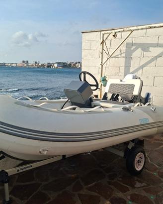 Gommone Alu 320, Motore 9,9 cv e Console di Guida