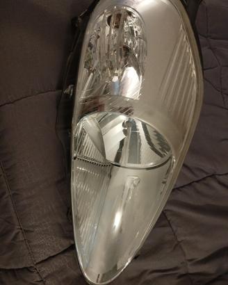 faro proiettore fiat punto evo e grande punto