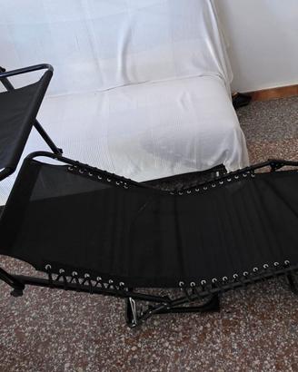 Due lettini da  giardino