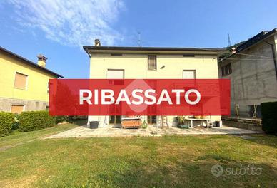 VILLA SINGOLA A ADRO