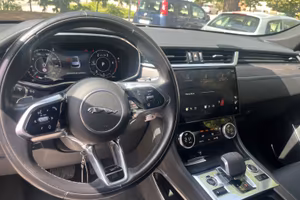 Jaguar F Pace 204 cv mild hybrid black edition