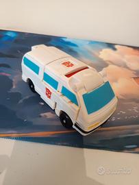 Transformers G1 first aid ambulanza 