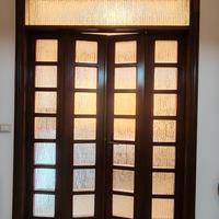 Porta a vetri stile inglese