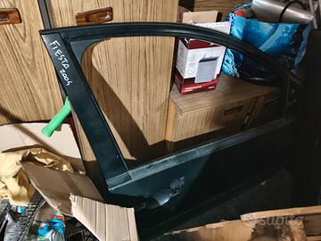 Sportello anteriore Ford Fiesta V serie 