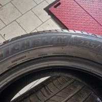 Gomme Estive Michelin 225/55 R17