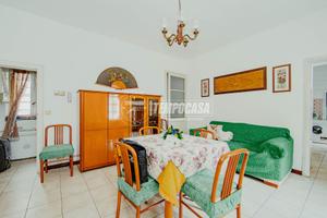 TRILOCALE CON BOX E ORTO