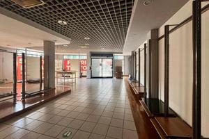 NEGOZIO A VILLAFRANCA DI VERONA