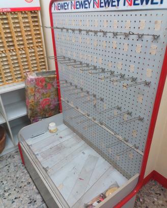 mobile organizer in legno e metallo 