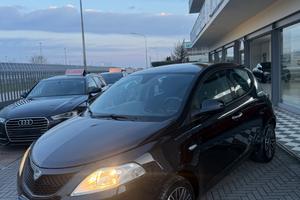 Lancia Ypsilon 1.2 69 CV 5 porte S&S Platinum