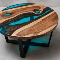 Tavolino rotondo in resina epossidica e noce massi