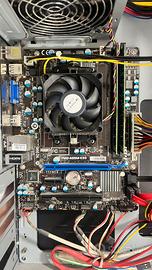 Case pc completo di lettore cd e scheda madre