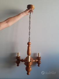 Lampadario in legno 4 candele e catena vintage