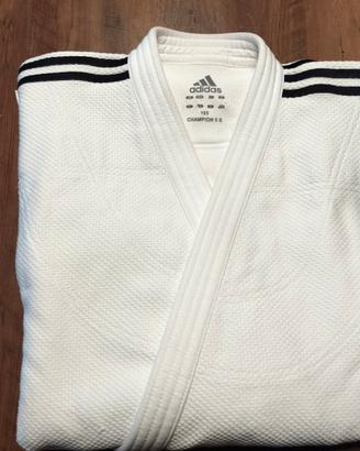 Judogi Adidas J730 IJF Champion II taglia 165 slim