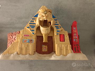 Fisher-price 
Hidden treasure pyramid