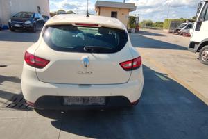 paraurti stop Renault Clio 2015