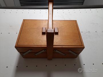 Portaoggetti in legno 30x18x13