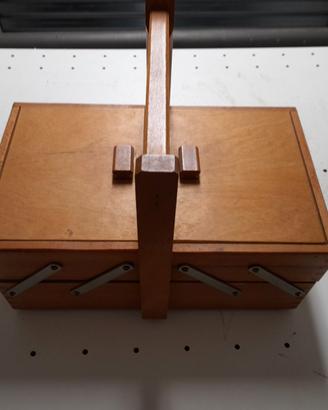 Portaoggetti in legno 30x18x13