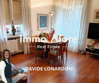 Appartamento di 136 m² con 5 locali a Verona