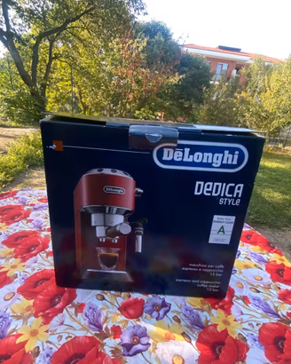 Macchina da Caffè DeLonghi Dedica Style RossaNUOVA