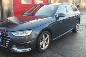 Audi A4 Avant 30 TDI/136 CV S tronic line edition