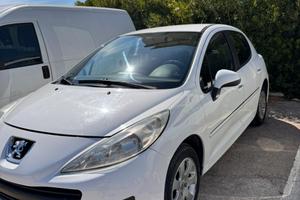 Peugeot 207 1.4 HDI 2012