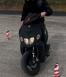 Malaguti F12 50R nero opaco