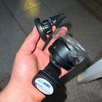 Supporto cellulari per auto