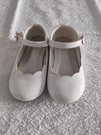 Ballerine vernice bianca bambina Obaïbi. Taglia 22