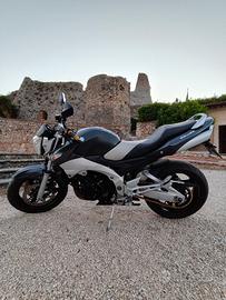 Suzuki gsr 600