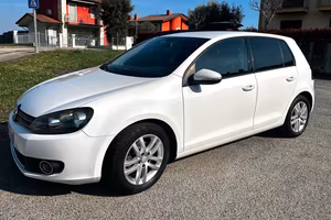 Volkswagen - Golf 6 - 2.0 TDI 110 cv Highline 5p
