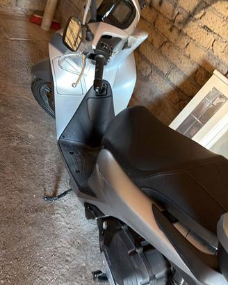 Moto  scuter