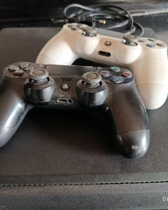 Playstation 4 con 2 joystick