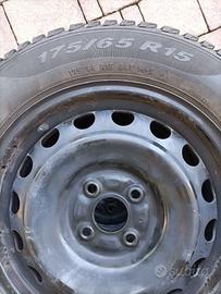 pneumatici invernali Toyota yaris 4 fori su cerchi