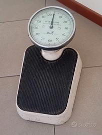 Bilancia pesapersone meccanica Salus Milano