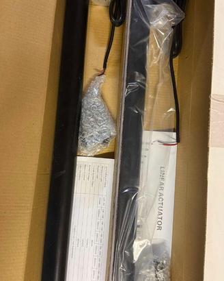 2 attuatori lineari VEVOR 12V 900N corsa 500 mm