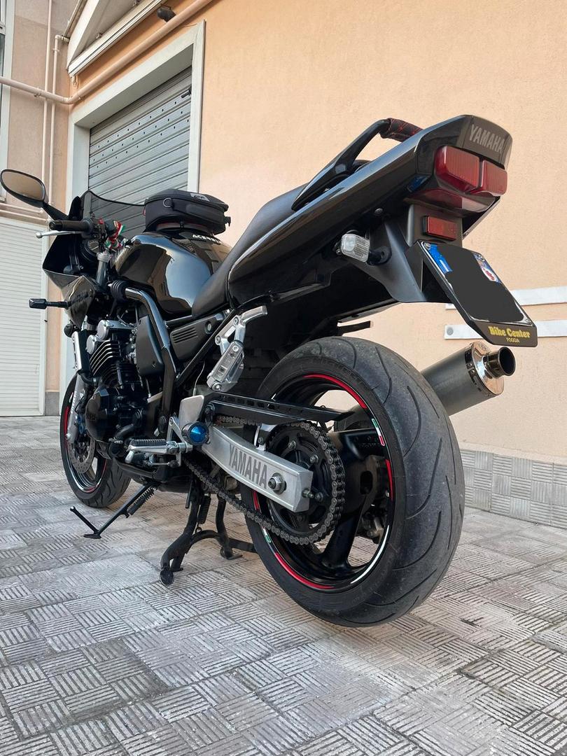 Yamaha fz6 - Bikecenter Foggia