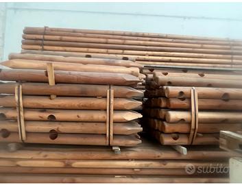 Pali da recinzione giardino campi aree verdi