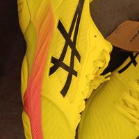 scarpe volley asics