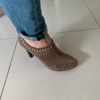 Tronchetto Borchiato I’s London