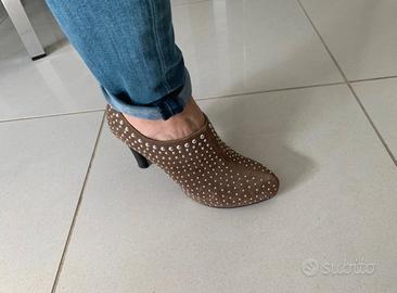 Tronchetto Borchiato I’s London