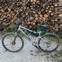 Bici da trekking Riverside 900 telaio taglia L